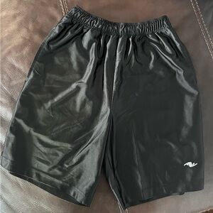 Men’s athletic shorts size small